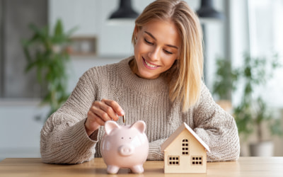 девушка с копилкой